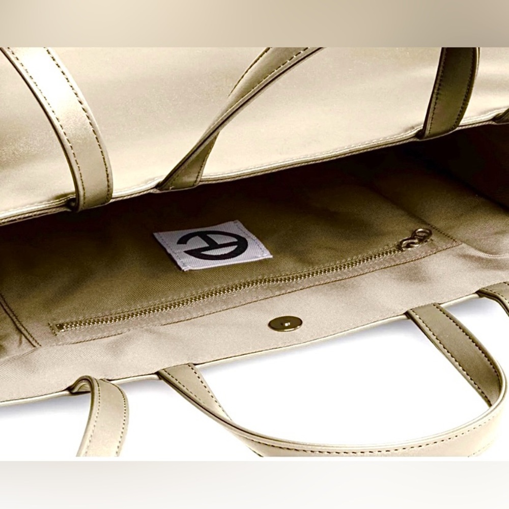 TELFAR NWOT Metallic Gold Tote Bag with Embossed Logo Medium 15x11x5 - Picture 8 of 10